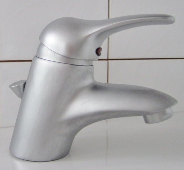 Concept Contura 200 Waschbeckenarmatur in Chrom-Matt Velourchrom