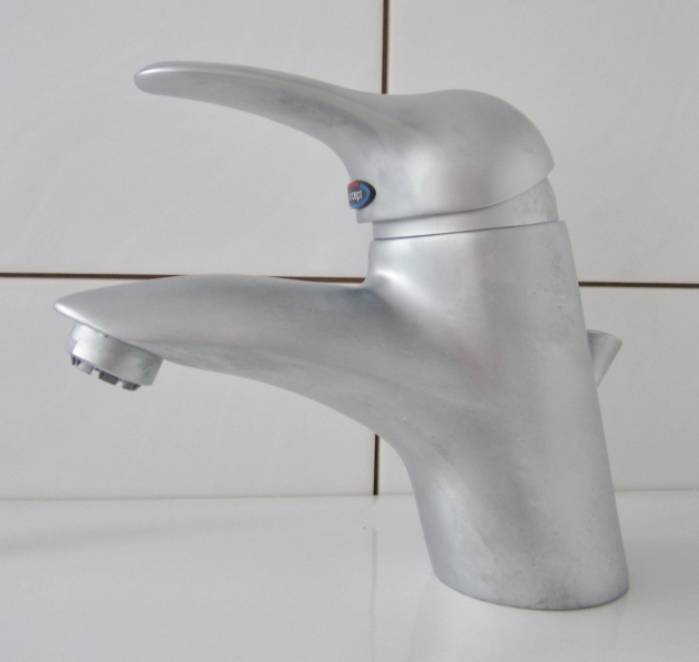 Contura 200 Waschbeckenarmatur Niederdruck in Chrom-Matt Velourchrom