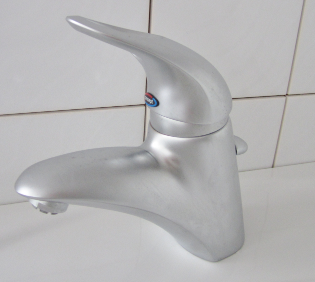 Contura 300 Waschbeckenarmatur Niederdruck in Chrom-Matt Velourchrom