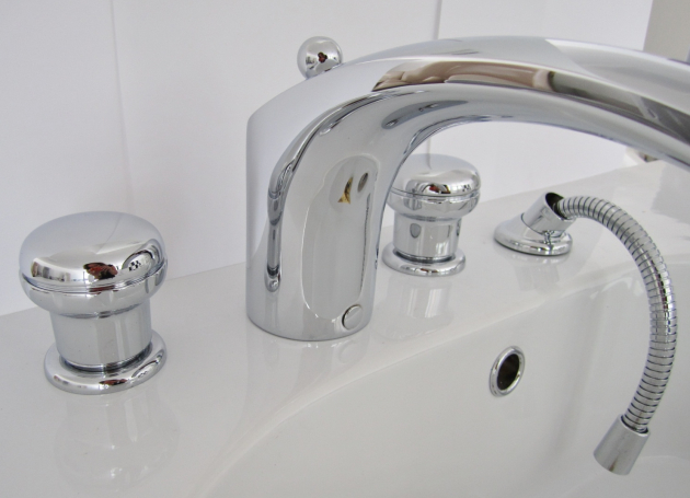 DALLAS 4-Loch-Waschbeckenarmatur Waschtischarmatur CHROM