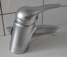 Contura 200 Waschbeckenarmatur Armatur Niederdruck Chrom-Matt Velourchrom