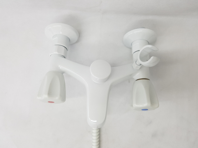 KWC NEOSTAR Badewannenarmatur + Handbrause+Schlauch Weiss