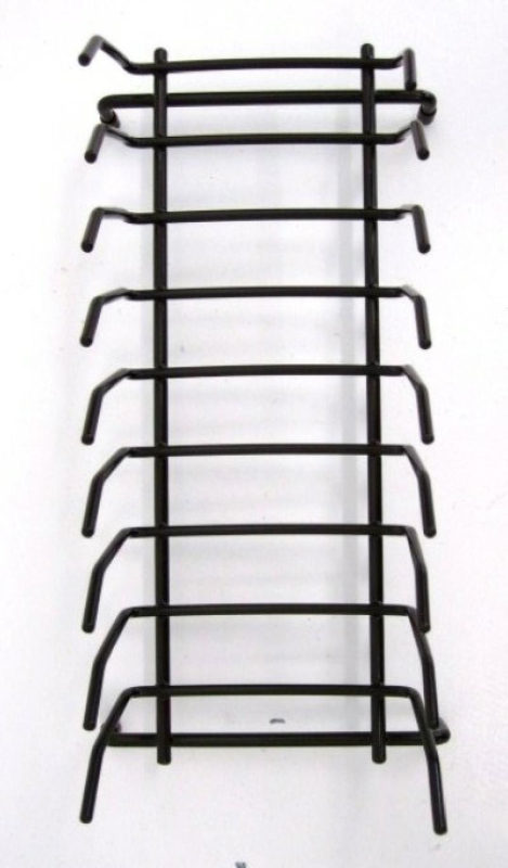 Universal-Tellerstapler in Braun